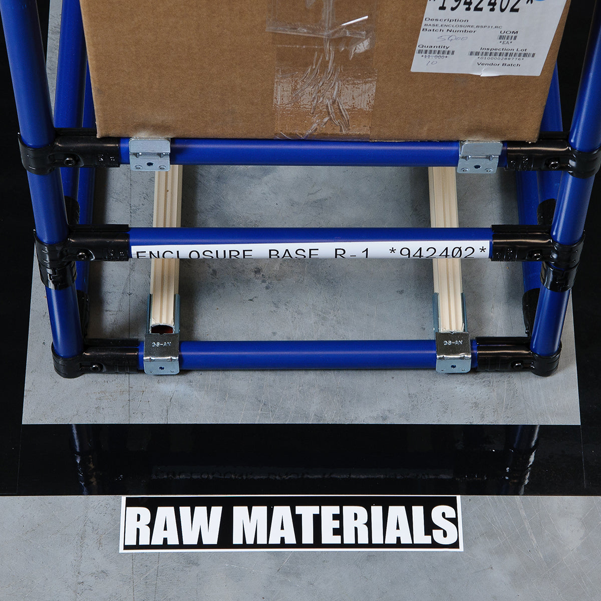 Brady GMK B-483 WT 28,6mm & B-634OLam Globalmark Toughstripe Floor Marking Tape With Overlaminate 142155