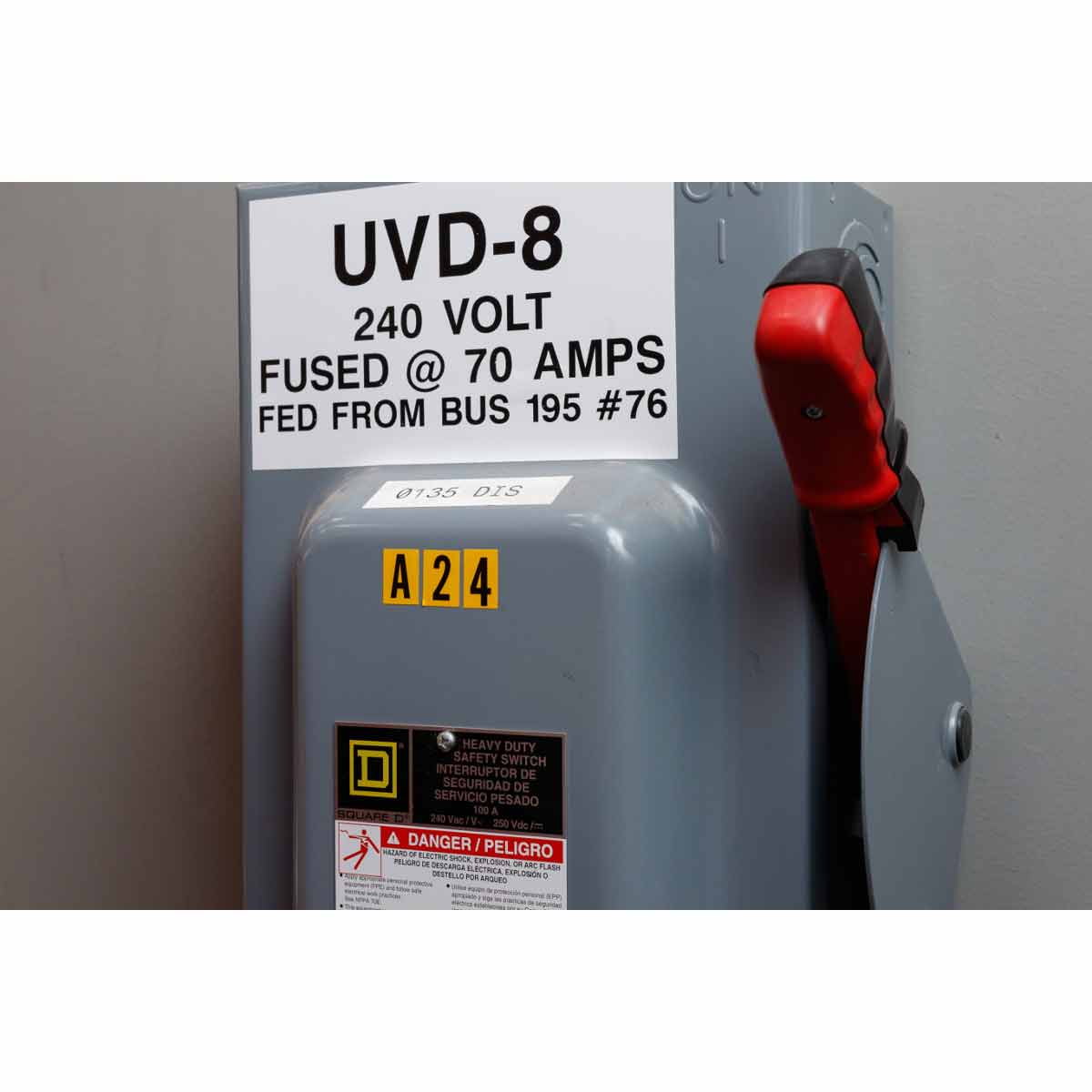 Brady 1520-N Identical numbers and letters on one card for indoor and outdoor use 044023