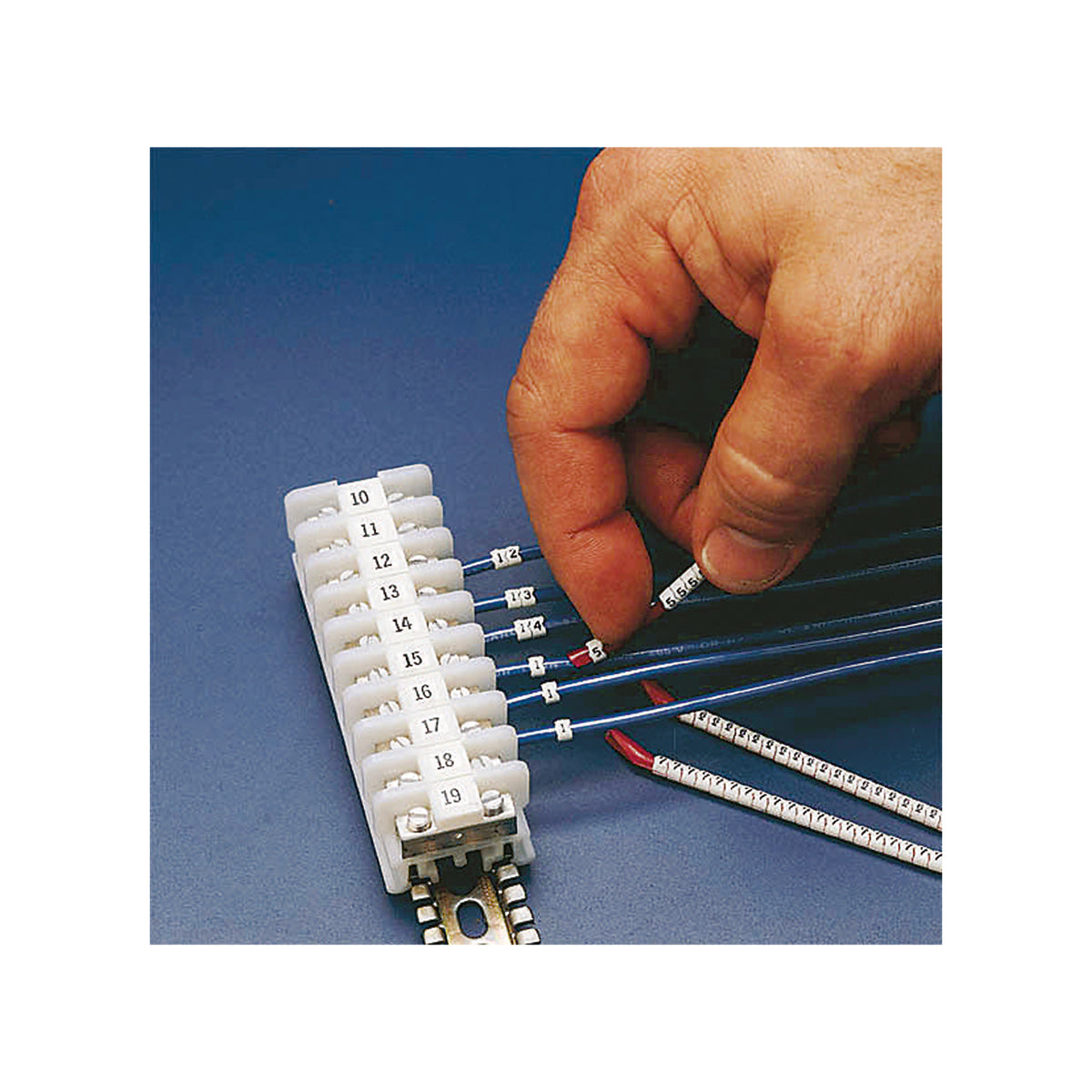 Brady SCN-36-T Clip Sleeve Wire Markers 133529